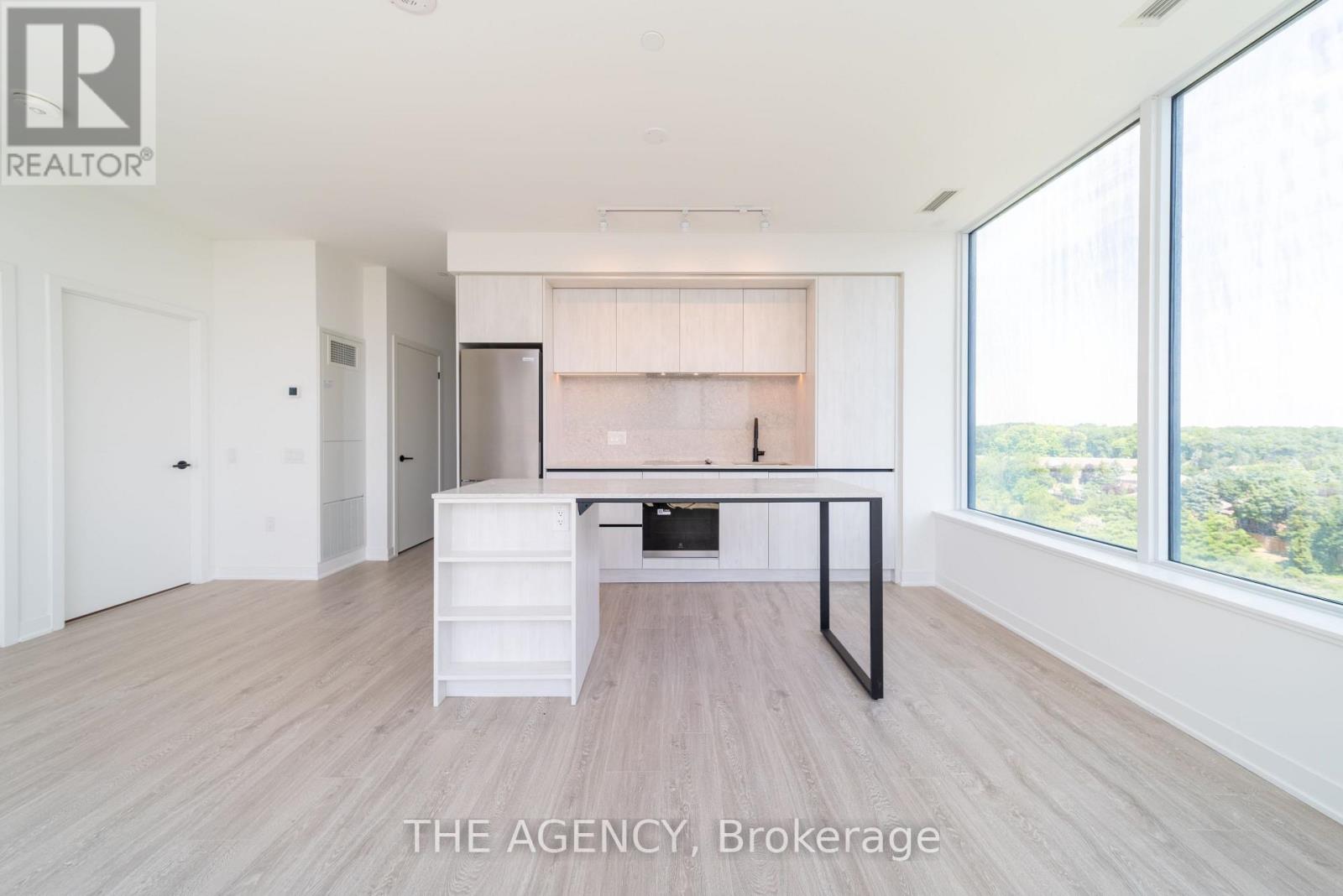 810 - 2495 Eglinton Avenue W, Mississauga, Ontario  L5M 2T2 - Photo 5 - W12742962