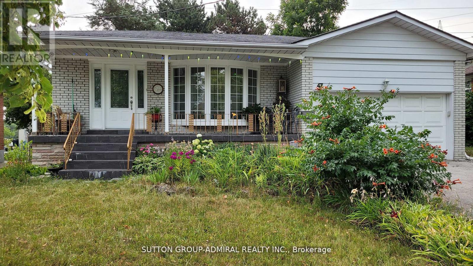 47 TOBERMORY DRIVE, Toronto, Ontario