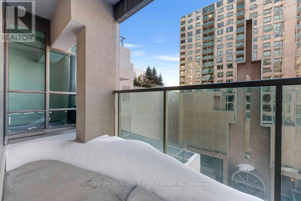 602 - 208 Enfield Place E, Mississauga, Ontario  L5B 0B8 - Photo 4 - W12743004