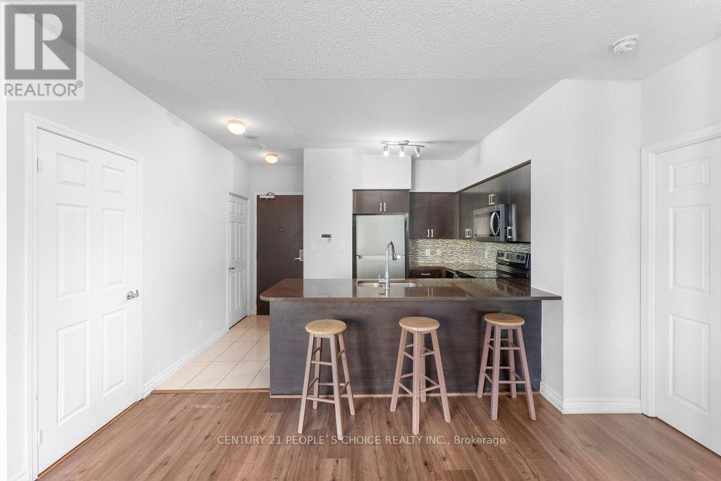 602 - 208 Enfield Place E, Mississauga, Ontario  L5B 0B8 - Photo 7 - W12743004