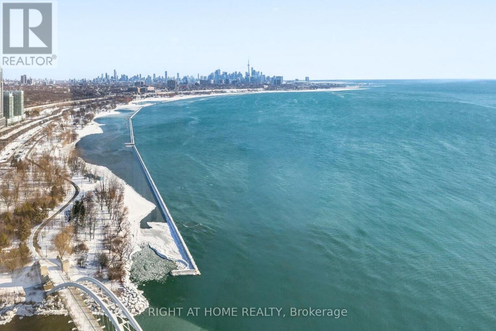 3203 - 1 Palace Pier Court, Toronto, Ontario  M8V 3W9 - Photo 2 - W12743034