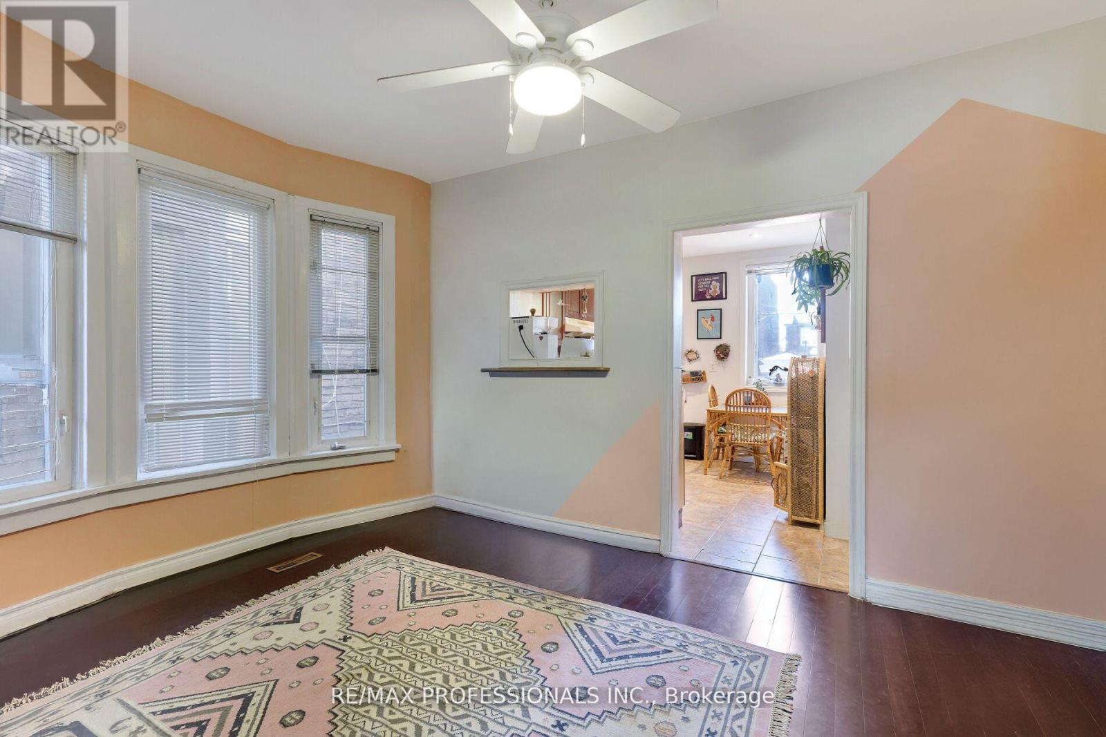 176 Symington Avenue, Toronto, Ontario  M6P 3W6 - Photo 7 - W12743038