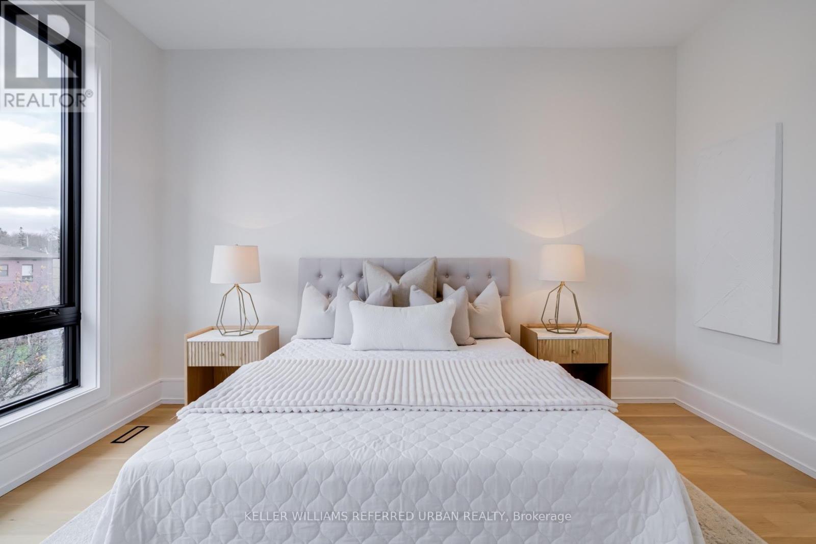 33 Twelfth Street, Toronto, Ontario  M8V 3G8 - Photo 37 - W12743104