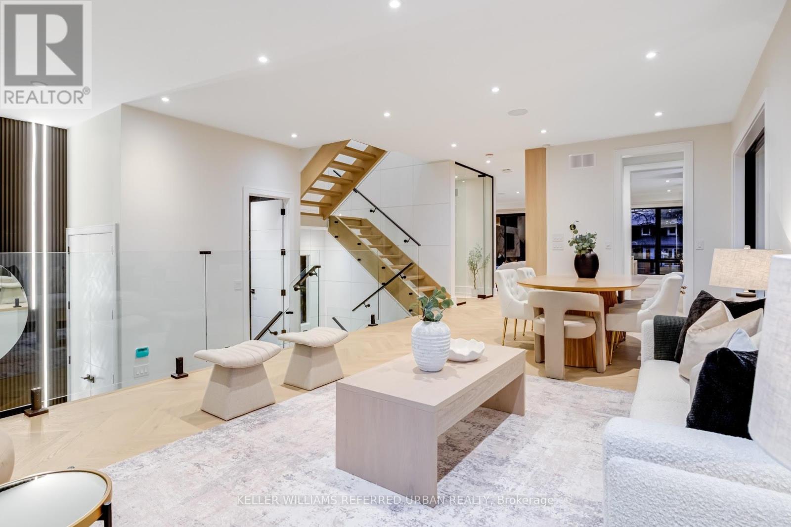 33 Twelfth Street, Toronto, Ontario  M8V 3G8 - Photo 4 - W12743104