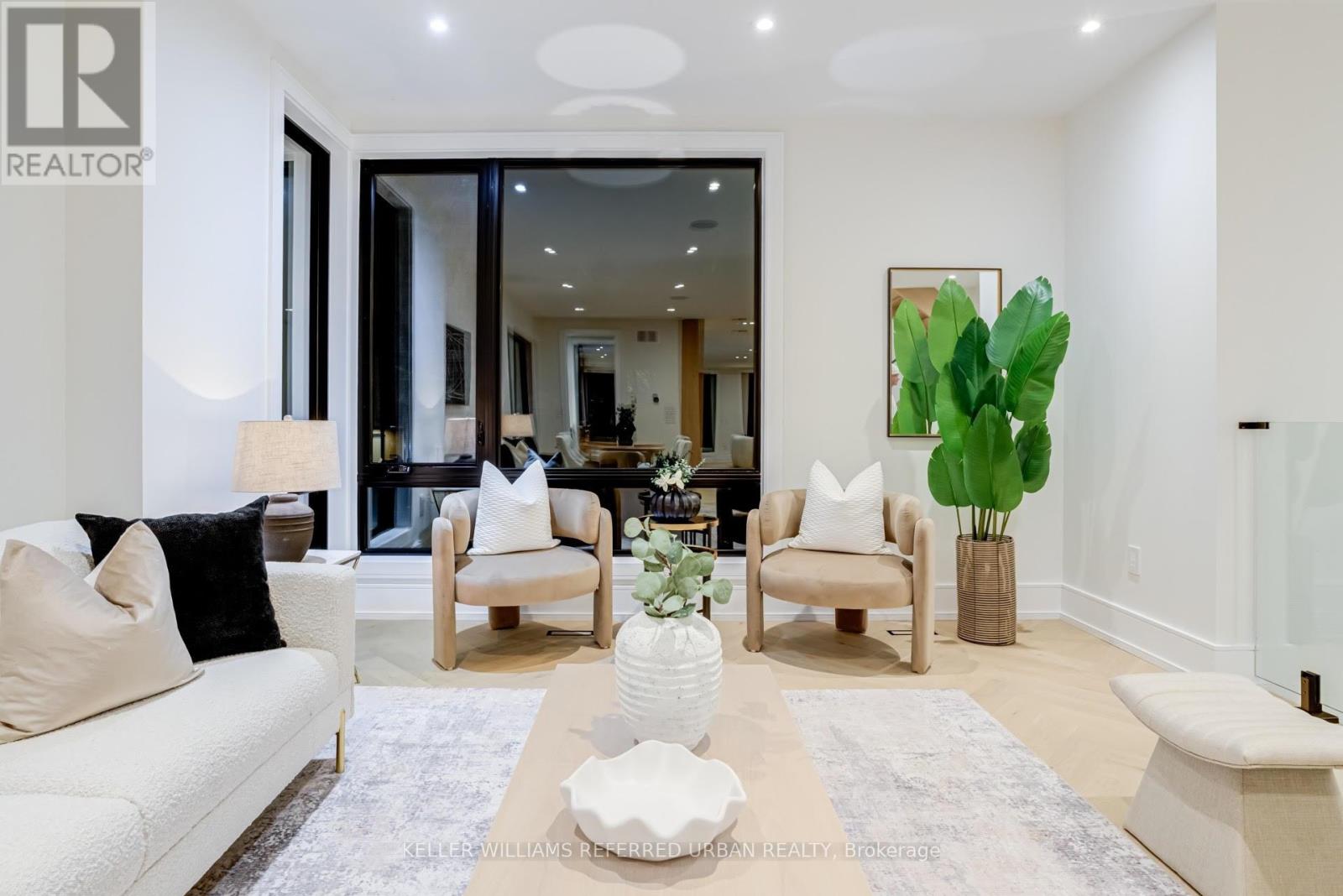 33 Twelfth Street, Toronto, Ontario  M8V 3G8 - Photo 9 - W12743104