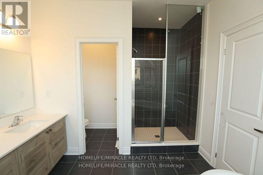 11 Calabria Drive, Caledon, Ontario  L7C 4L3 - Photo 24 - W12743120