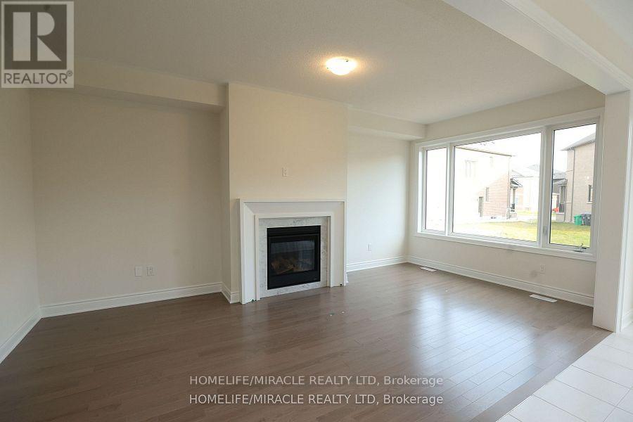 11 Calabria Drive, Caledon, Ontario  L7C 4L3 - Photo 3 - W12743120