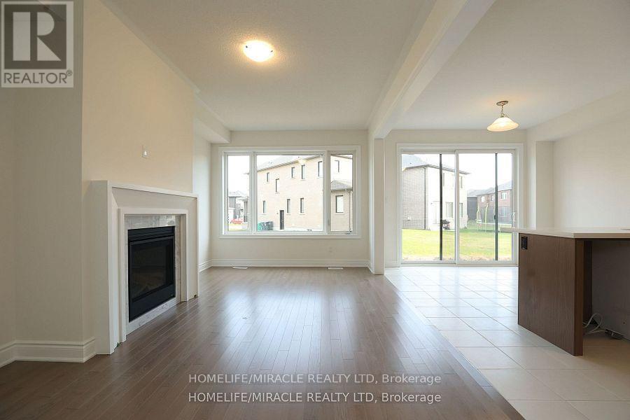 11 Calabria Drive, Caledon, Ontario  L7C 4L3 - Photo 4 - W12743120