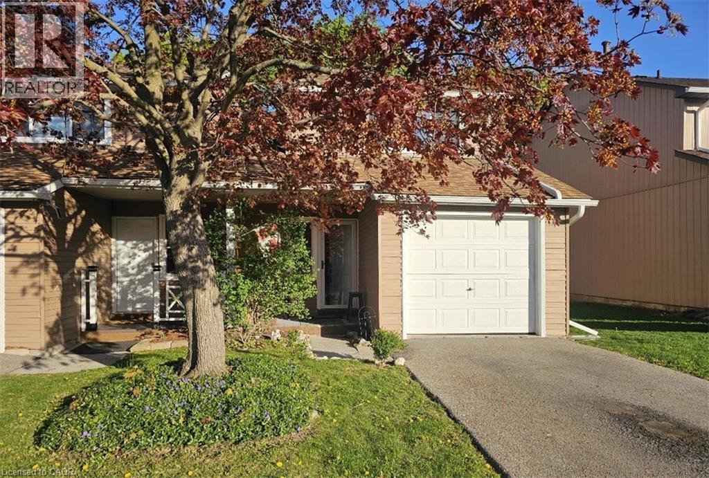 2185 Fairchild Boulevard Unit# 18, Burlington, Ontario  L7P 3P6 - Photo 1 - 40799963