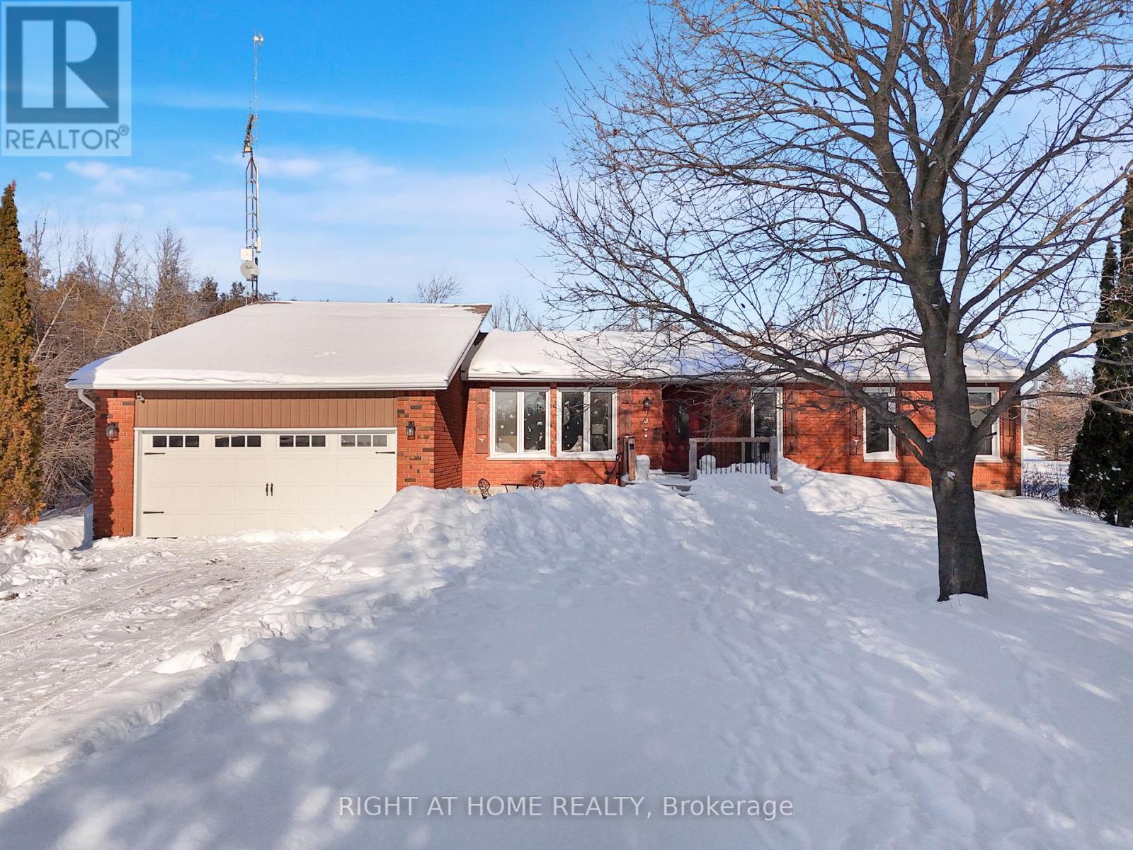 424 BRIDLE ROAD, Kawartha Lakes, Ontario