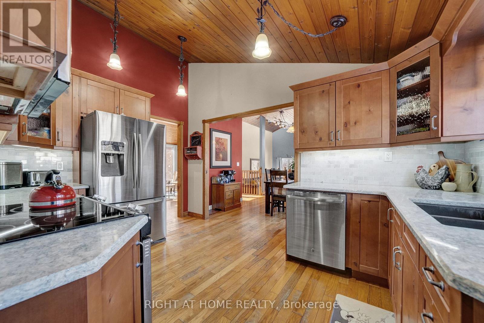 424 Bridle Road, Kawartha Lakes, Ontario  K9V 4R2 - Photo 11 - X12742944