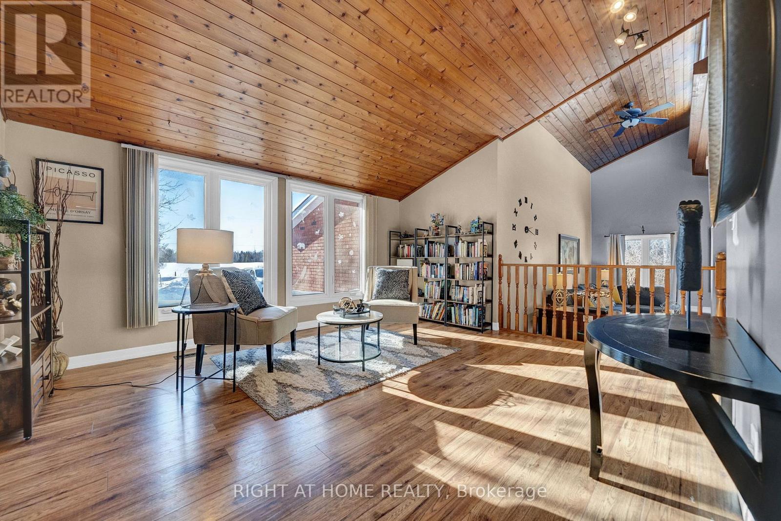 424 Bridle Road, Kawartha Lakes, Ontario  K9V 4R2 - Photo 4 - X12742944