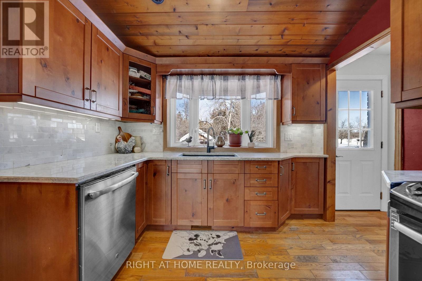 424 Bridle Road, Kawartha Lakes, Ontario  K9V 4R2 - Photo 8 - X12742944