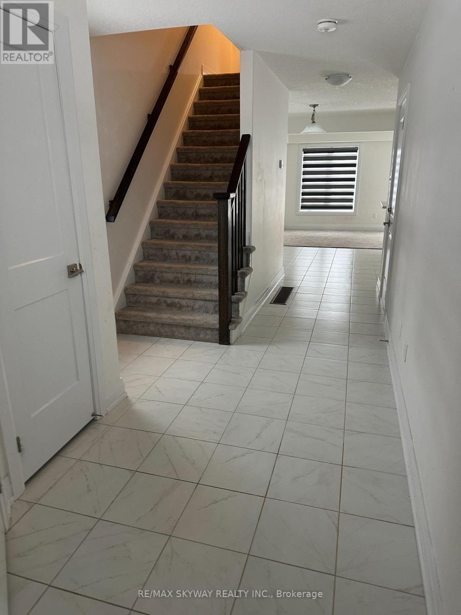 163 Stonebrook Way, Grey Highlands, Ontario  N0C 1H0 - Photo 2 - X12742984