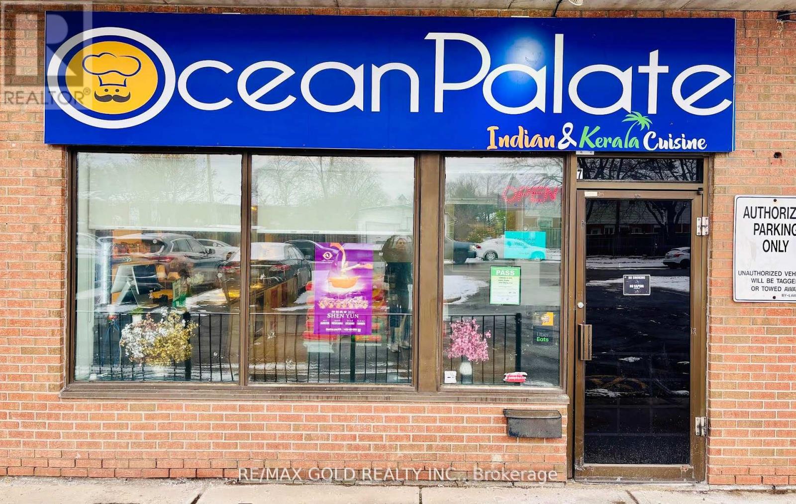 2732 BARTON STREET E, Hamilton, Ontario