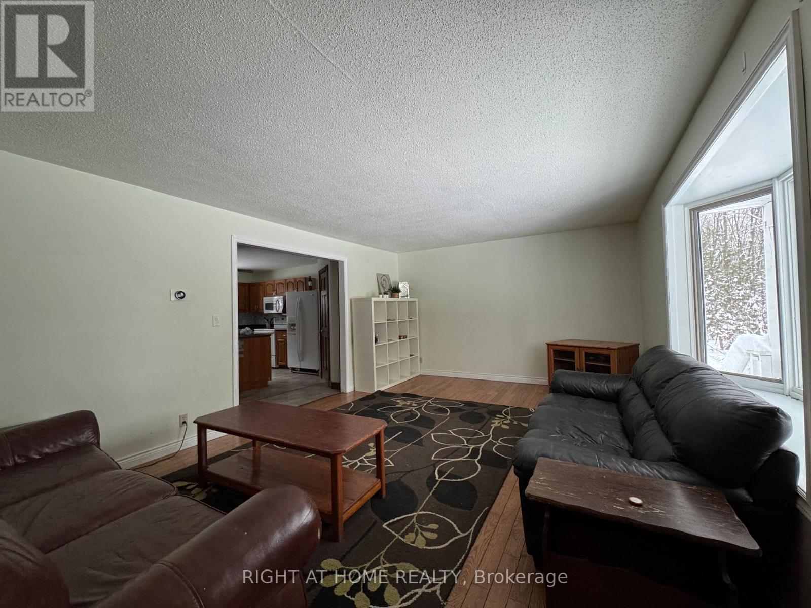 67 Bridgedale Crescent, Huntsville, Ontario  P0B 1L0 - Photo 4 - X12743080