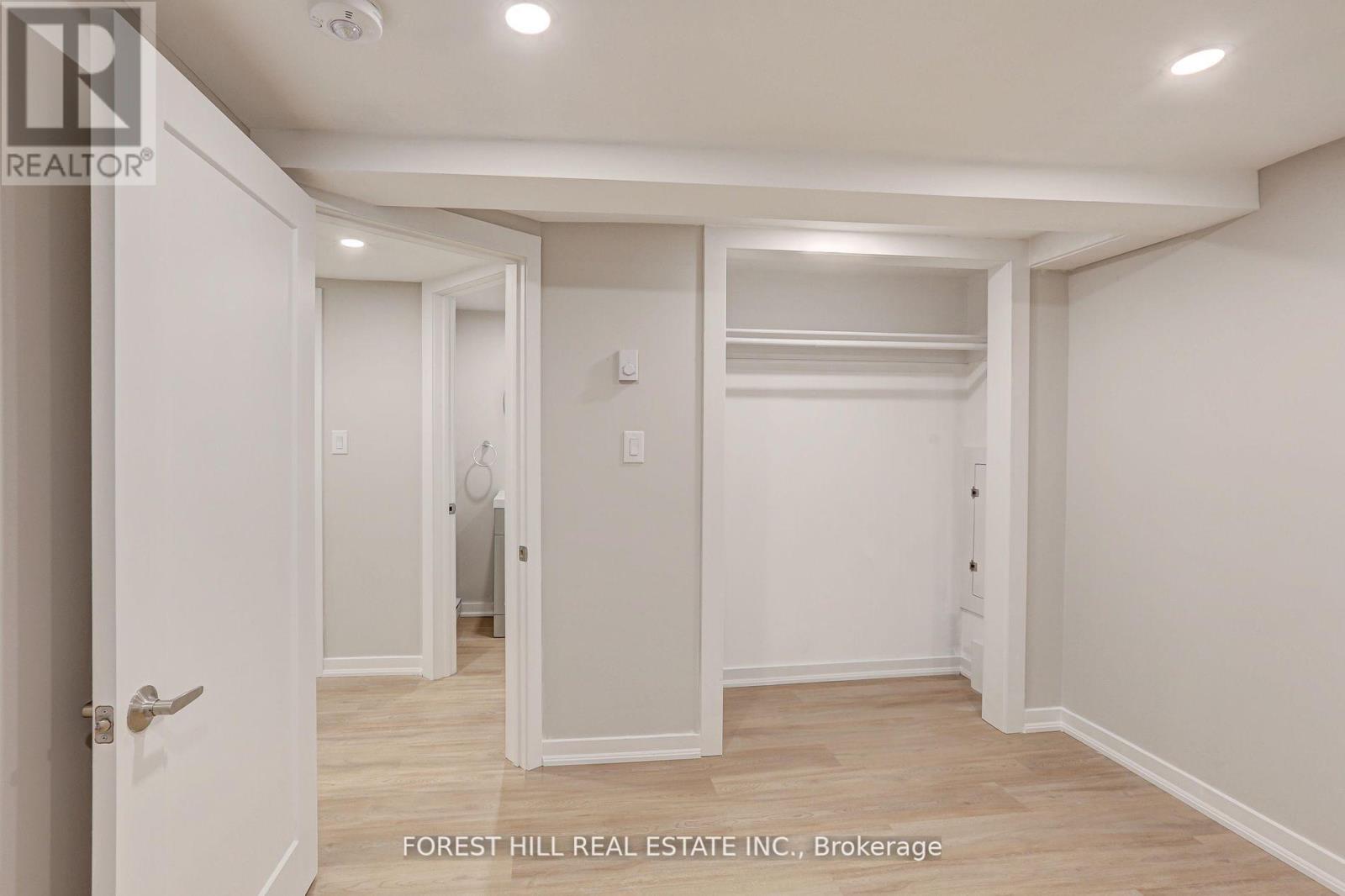 2 - 203 Weir Street N, Hamilton, Ontario  L8H 5G2 - Photo 12 - X12743082