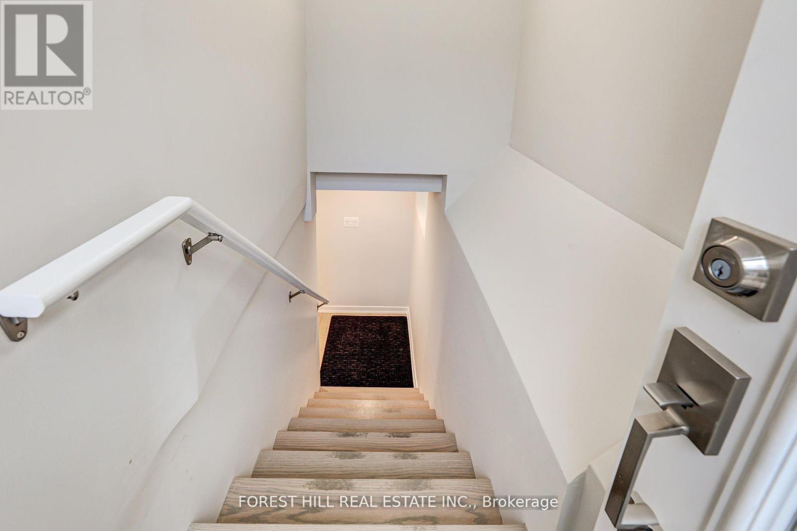 2 - 203 Weir Street N, Hamilton, Ontario  L8H 5G2 - Photo 13 - X12743082