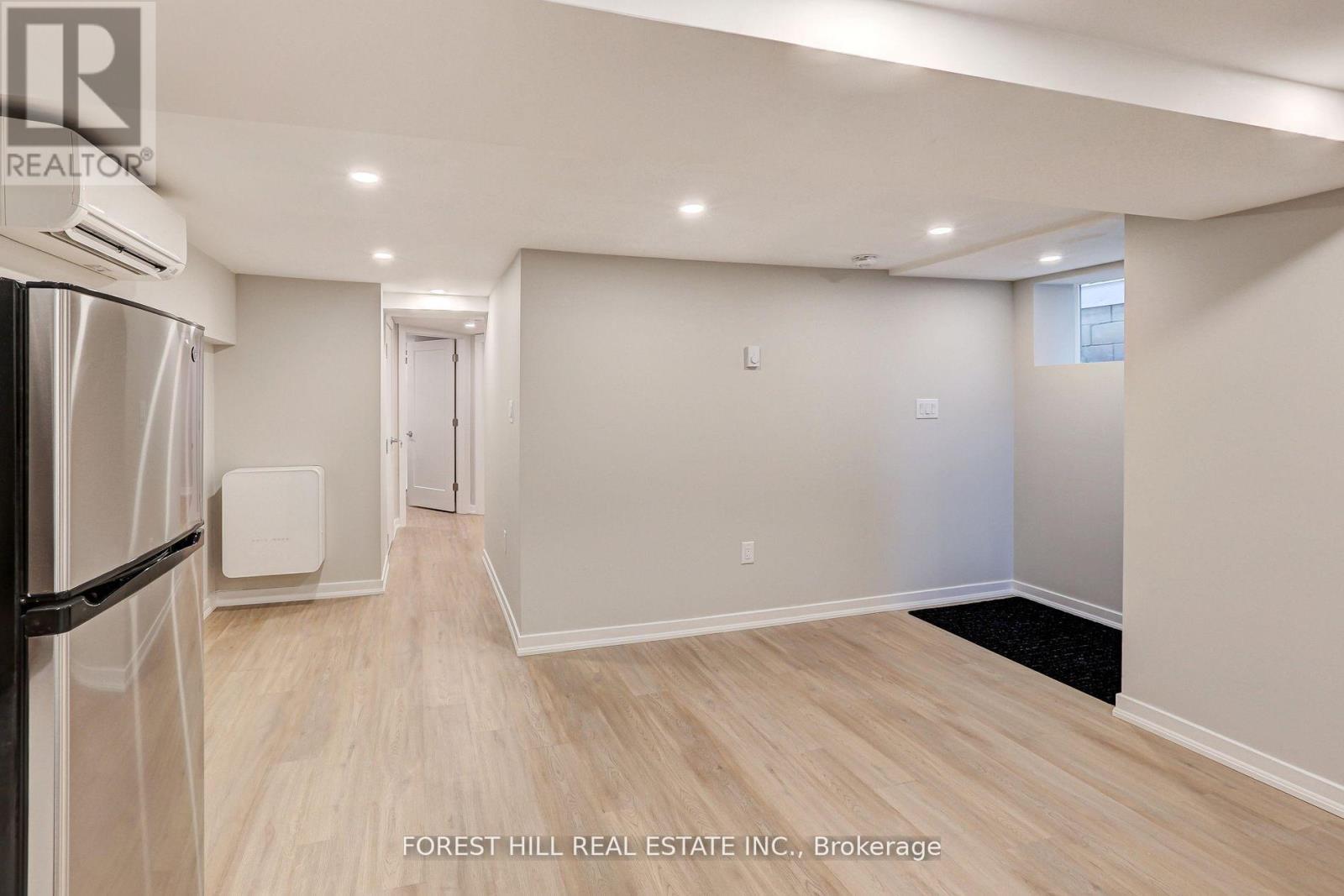 2 - 203 Weir Street N, Hamilton, Ontario  L8H 5G2 - Photo 7 - X12743082