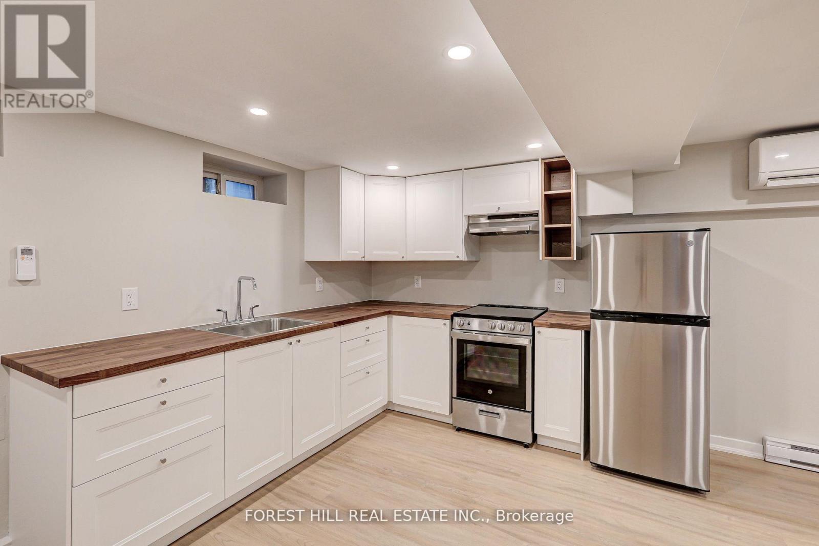 2 - 203 Weir Street N, Hamilton, Ontario  L8H 5G2 - Photo 8 - X12743082