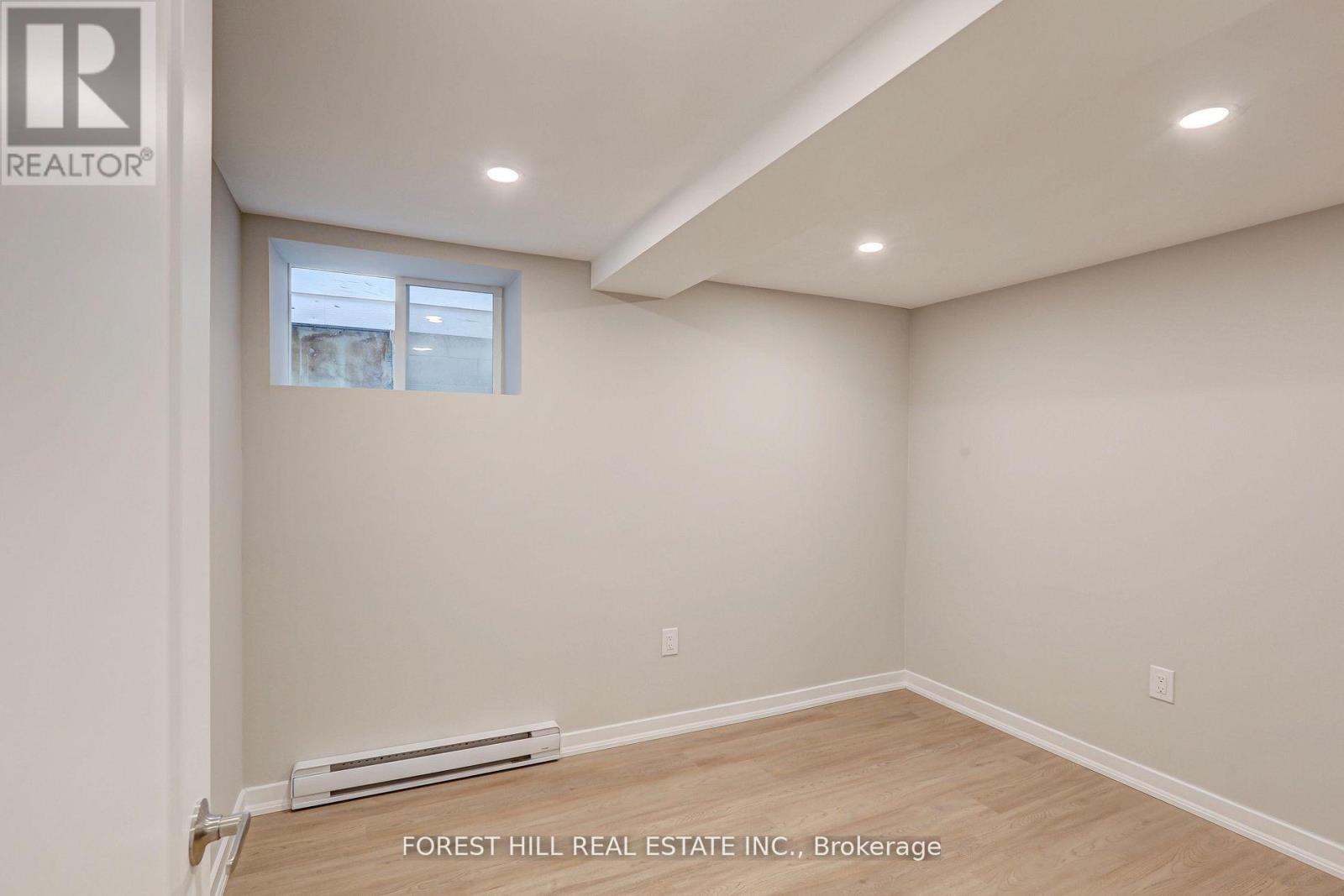 2 - 203 Weir Street N, Hamilton, Ontario  L8H 5G2 - Photo 9 - X12743082