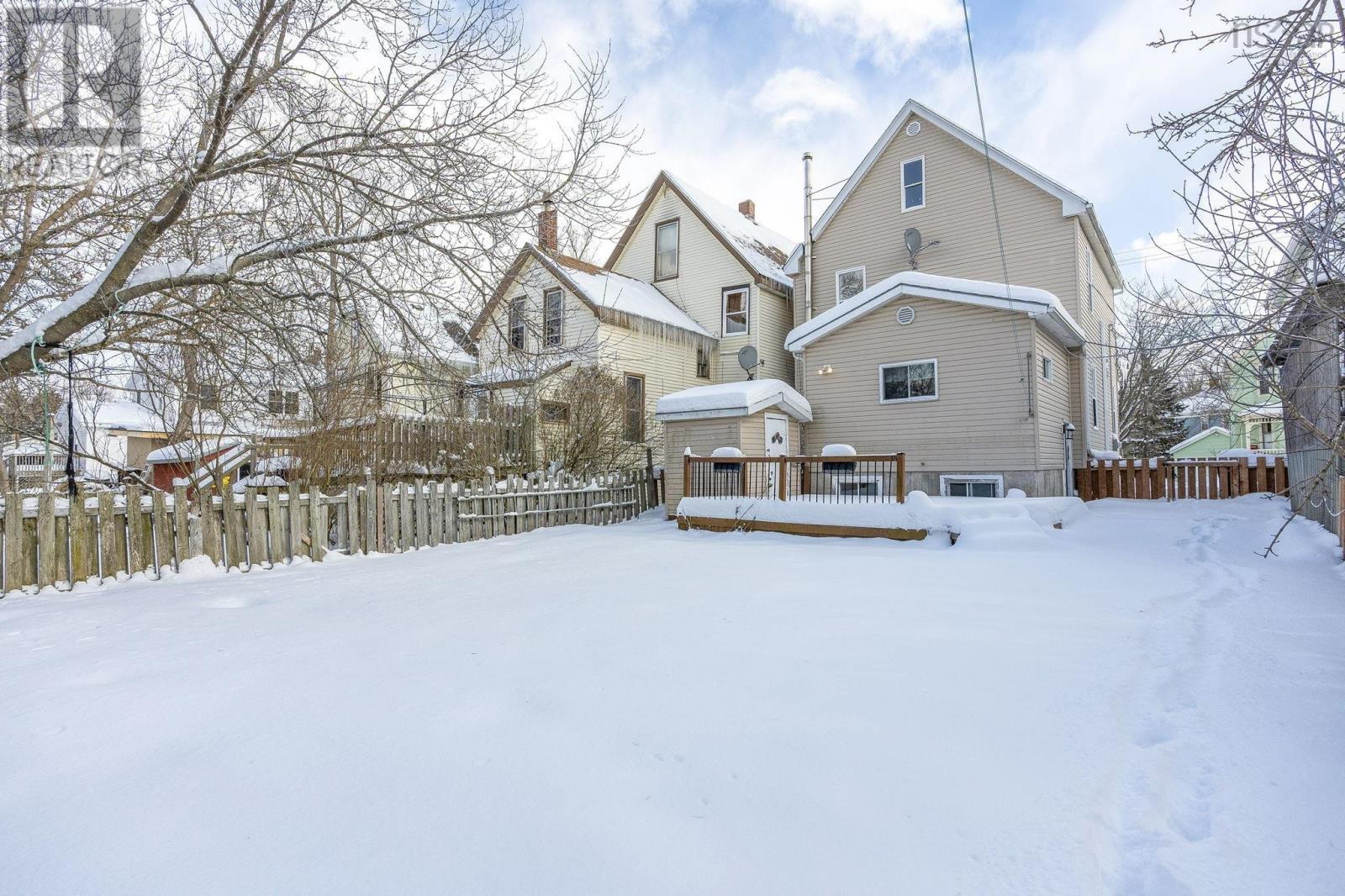 204 Victoria Street, Windsor, Nova Scotia  B0N 2T0 - Photo 3 - 202601790