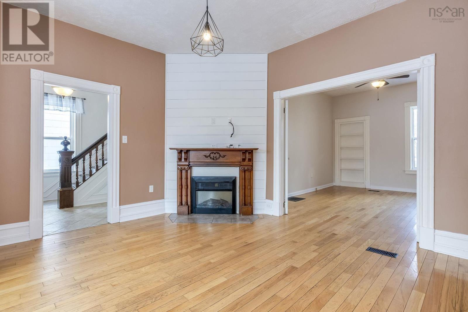 204 Victoria Street, Windsor, Nova Scotia  B0N 2T0 - Photo 10 - 202601790