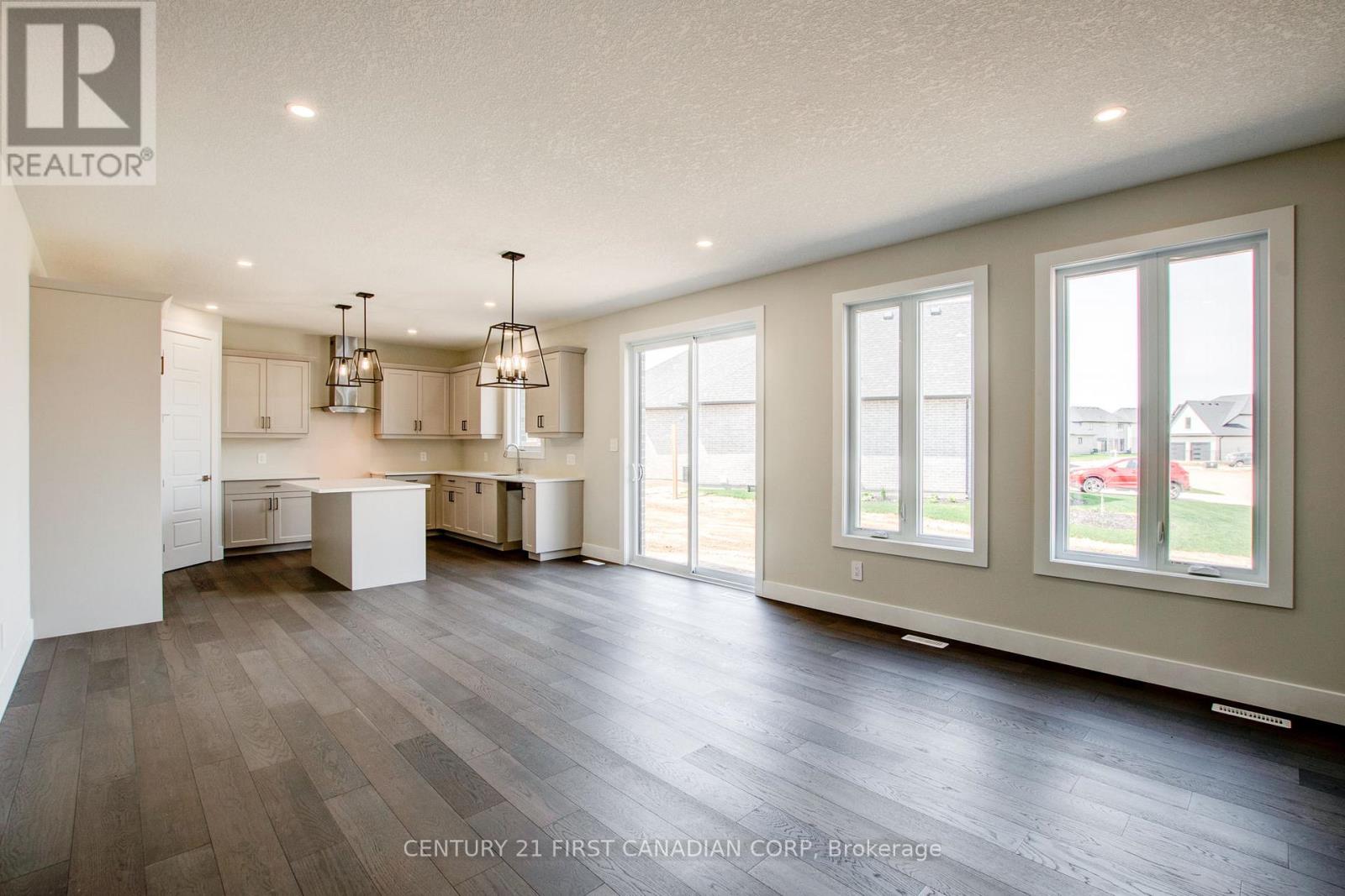 100 Aspen Circle, Thames Centre, Ontario  N0M 2P0 - Photo 21 - X12743136