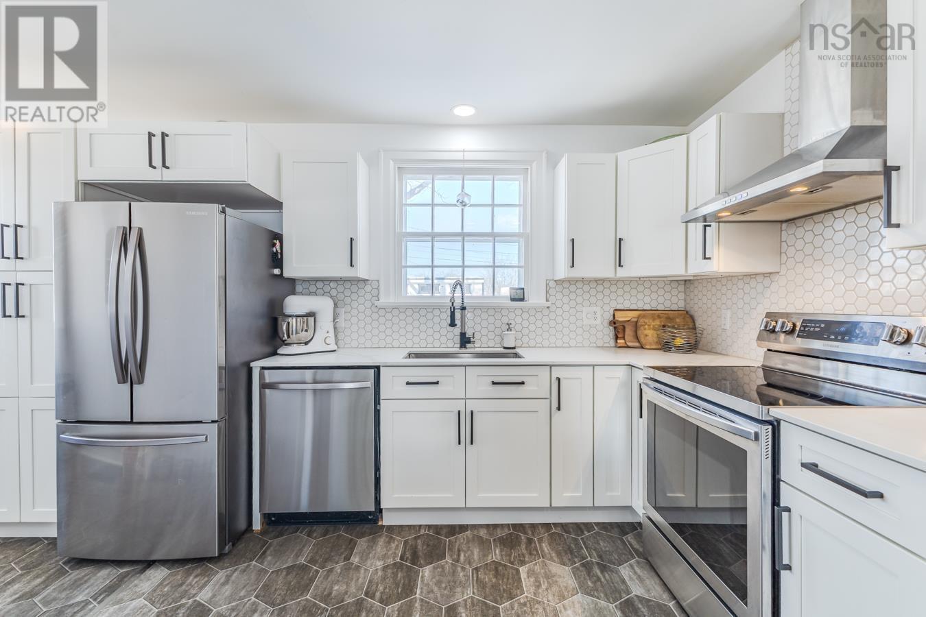 11 Smith Avenue, Truro, Nova Scotia  B2N 1C2 - Photo 15 - 202601791