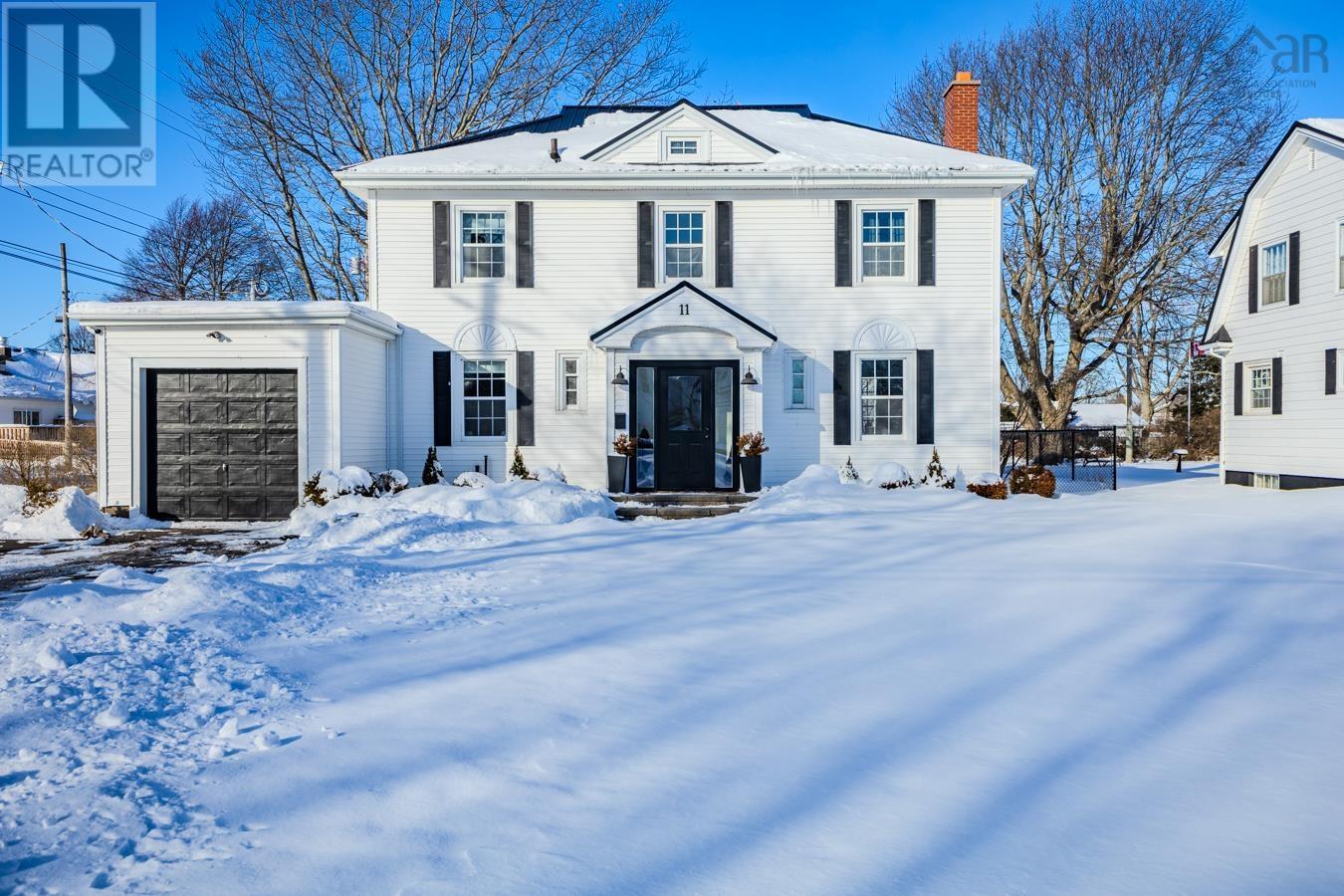 11 Smith Avenue, Truro, Nova Scotia  B2N 1C2 - Photo 2 - 202601791