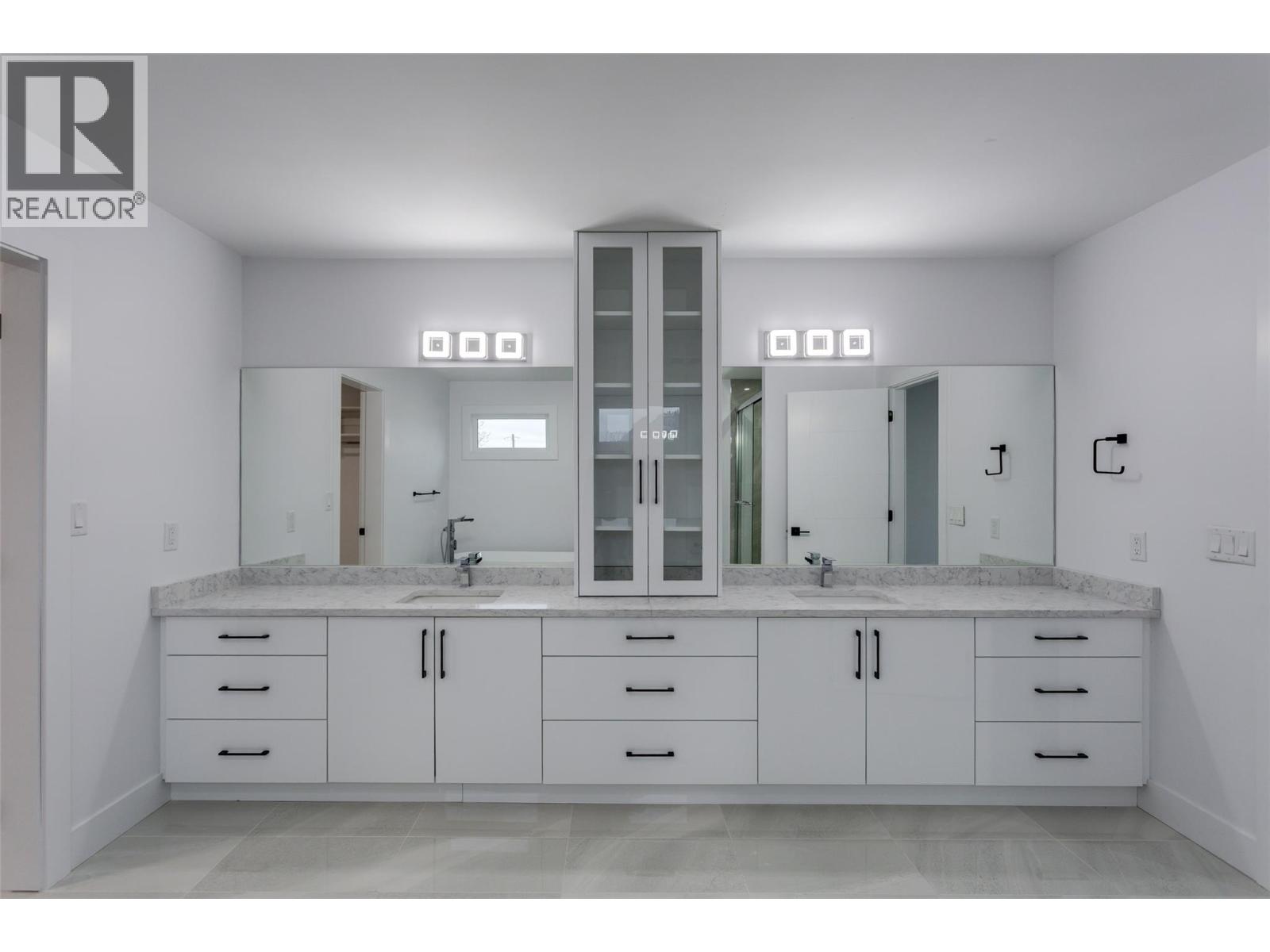 474 Snowsell Street N, Kelowna, British Columbia V1L 2B3 - Photo 41 - 10373855