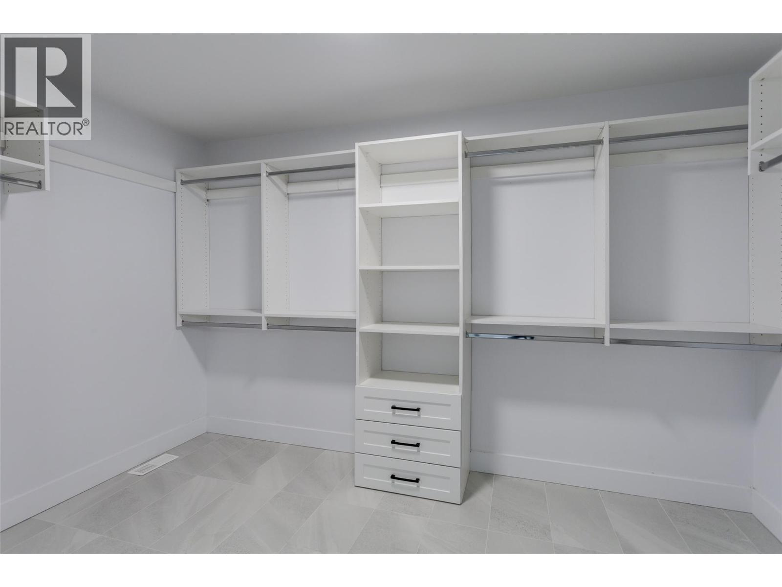 474 Snowsell Street N, Kelowna, British Columbia V1L 2B3 - Photo 42 - 10373855