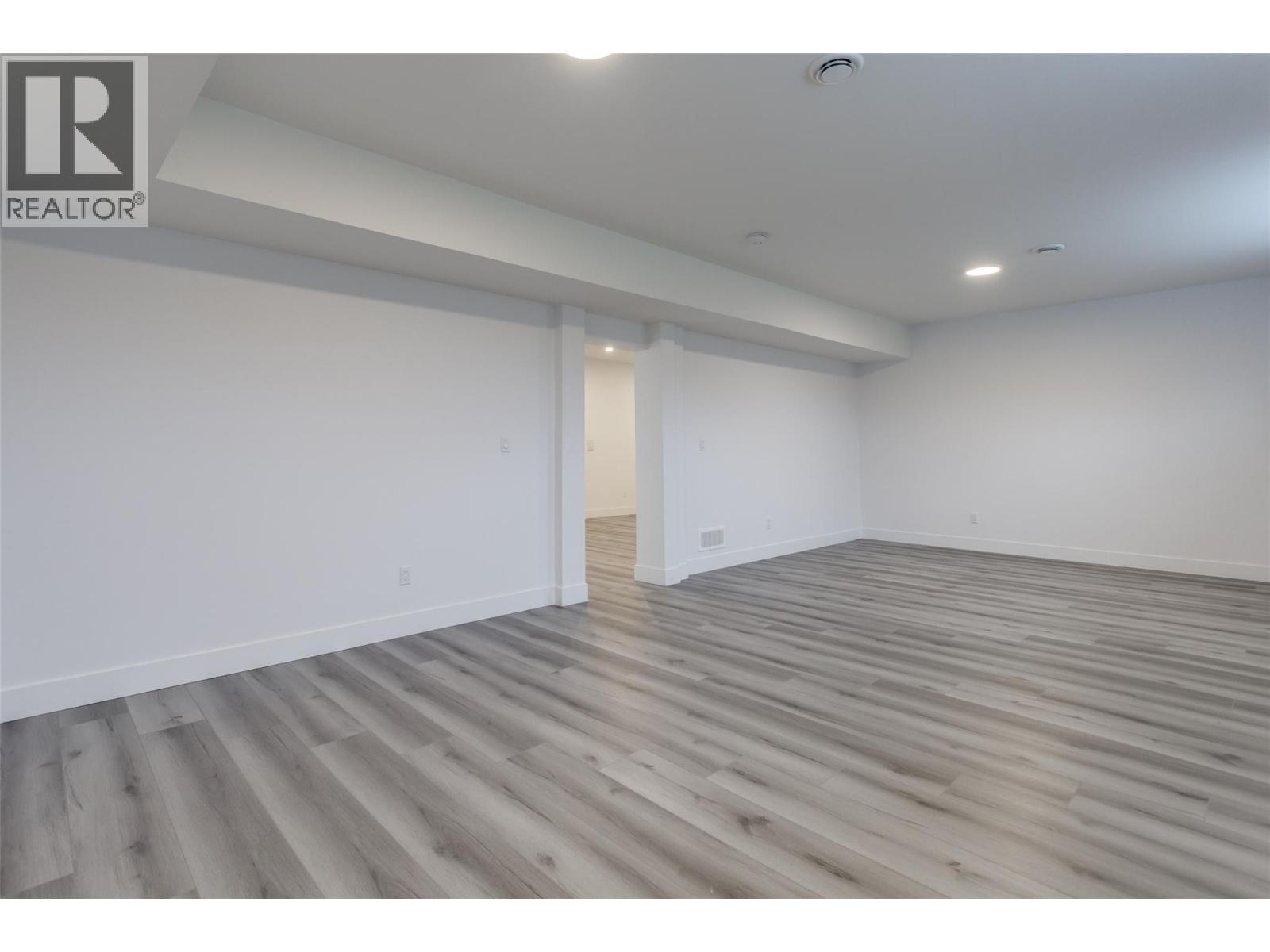 474 Snowsell Street N, Kelowna, British Columbia V1L 2B3 - Photo 49 - 10373855