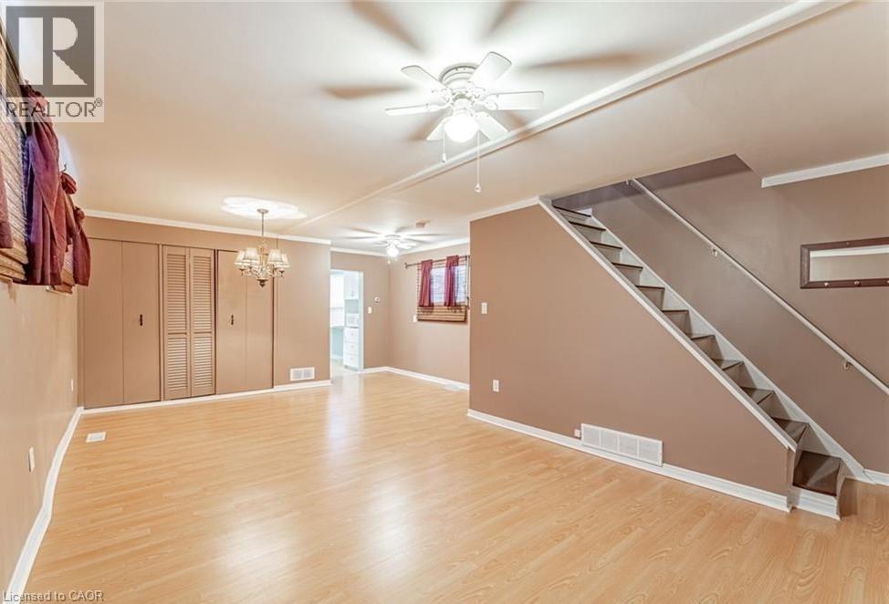 51 Fourth Street, Welland, Ontario  L3B 4X7 - Photo 3 - 40794835