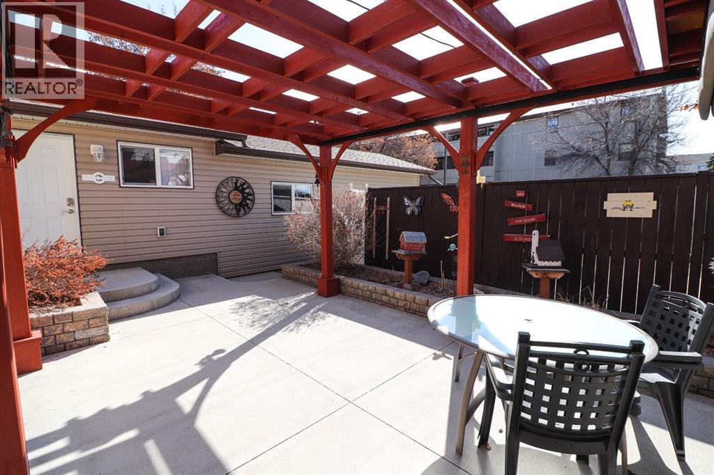 211 3 Street Ne, Medicine Hat, Alberta  T1A 5M4 - Photo 6 - A2277992