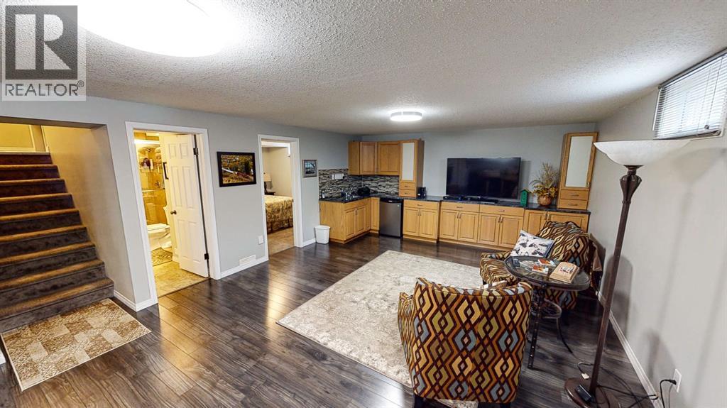 211 3 Street Ne, Medicine Hat, Alberta  T1A 5M4 - Photo 11 - A2277992