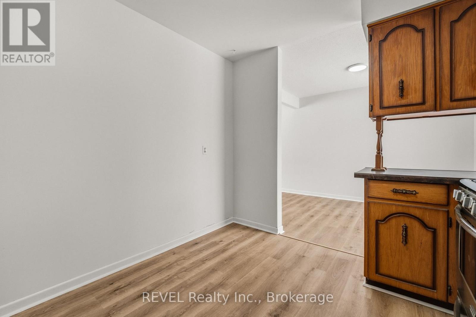 1154 Tenth Street, Fort Erie, Ontario  L2A 6B1 - Photo 10 - X12743184