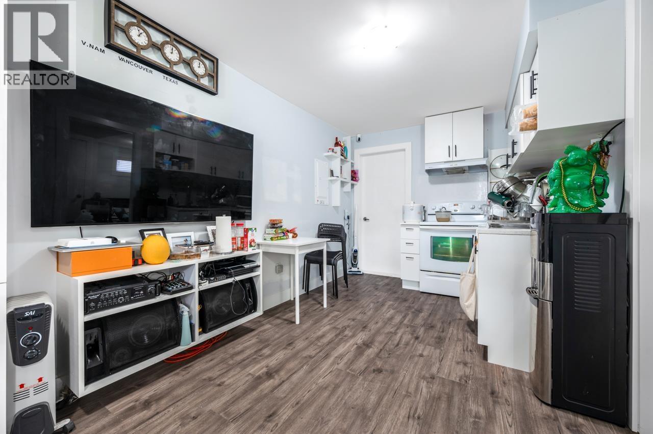 2236 E 34th Avenue, Vancouver, British Columbia V5P 1B1 - Photo 13 - R3084907