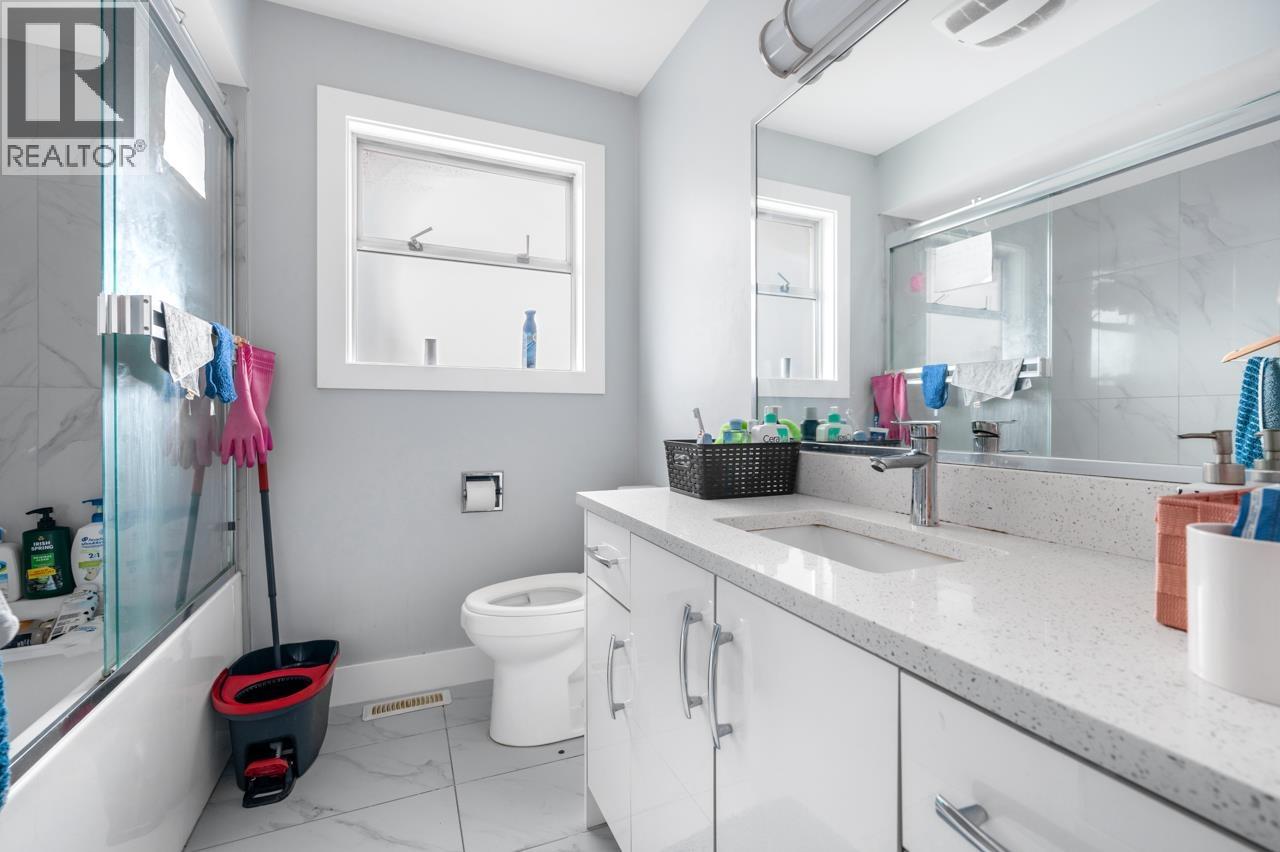 2236 E 34th Avenue, Vancouver, British Columbia V5P 1B1 - Photo 8 - R3084907