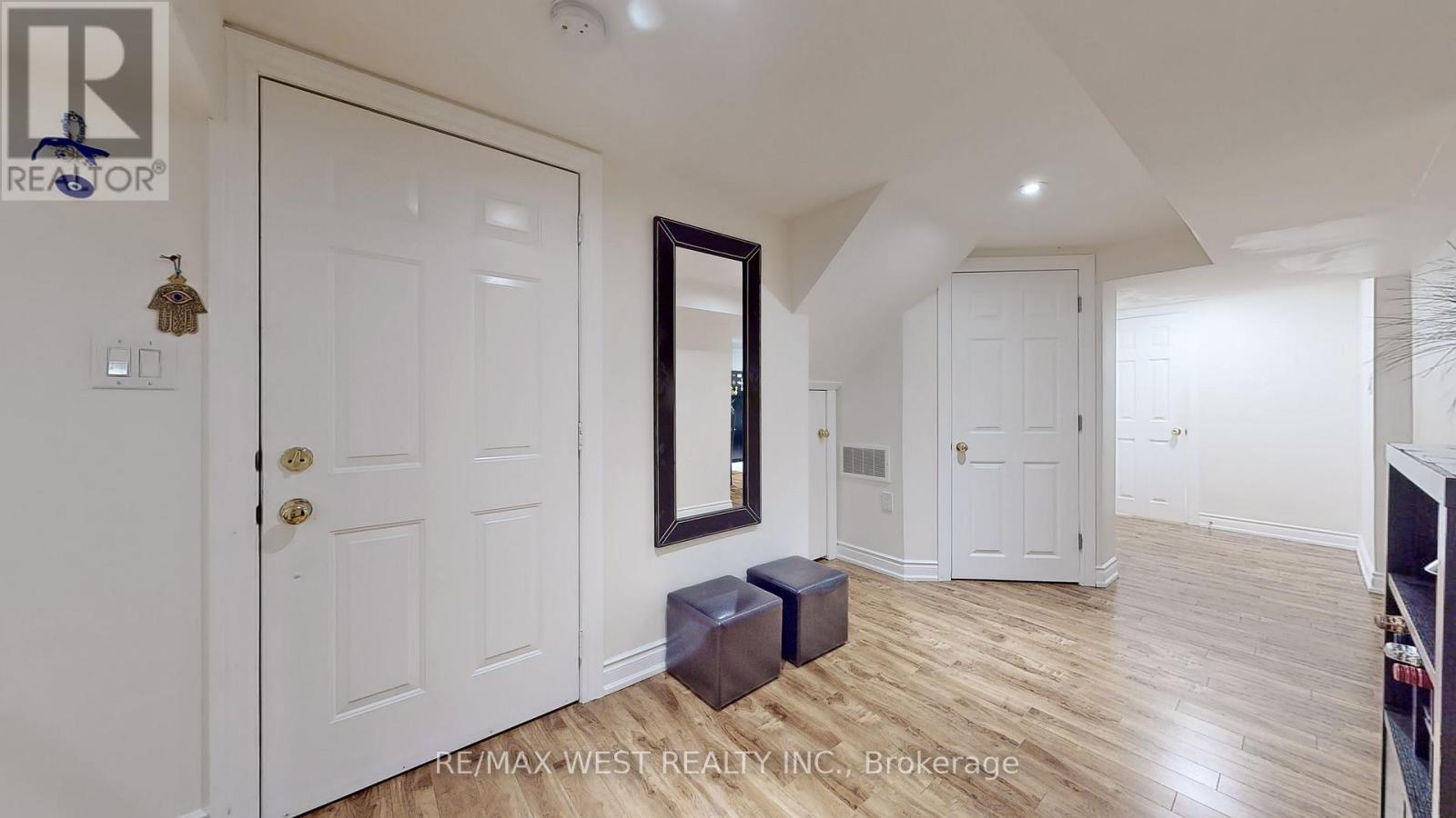 139 Ranee Avenue, Toronto, Ontario  M6A 1N3 - Photo 26 - C12743158