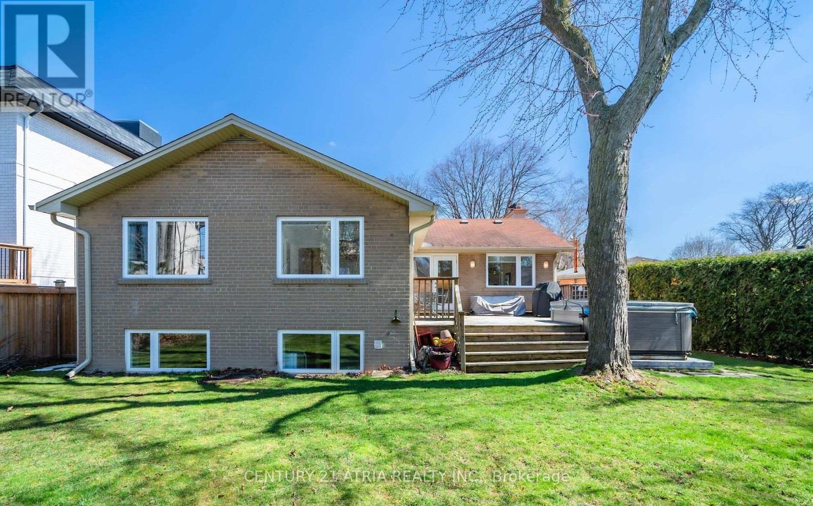 16 Palomino Crescent, Toronto, Ontario  M2K 1W1 - Photo 24 - C12743168