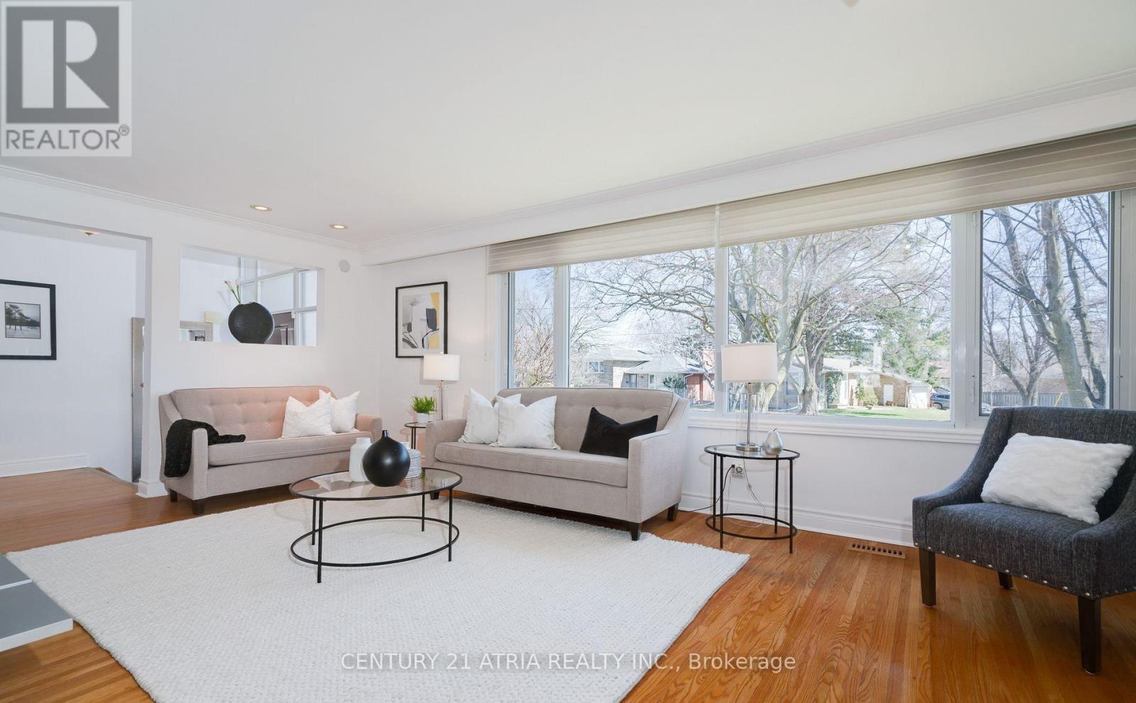 16 Palomino Crescent, Toronto, Ontario  M2K 1W1 - Photo 3 - C12743168