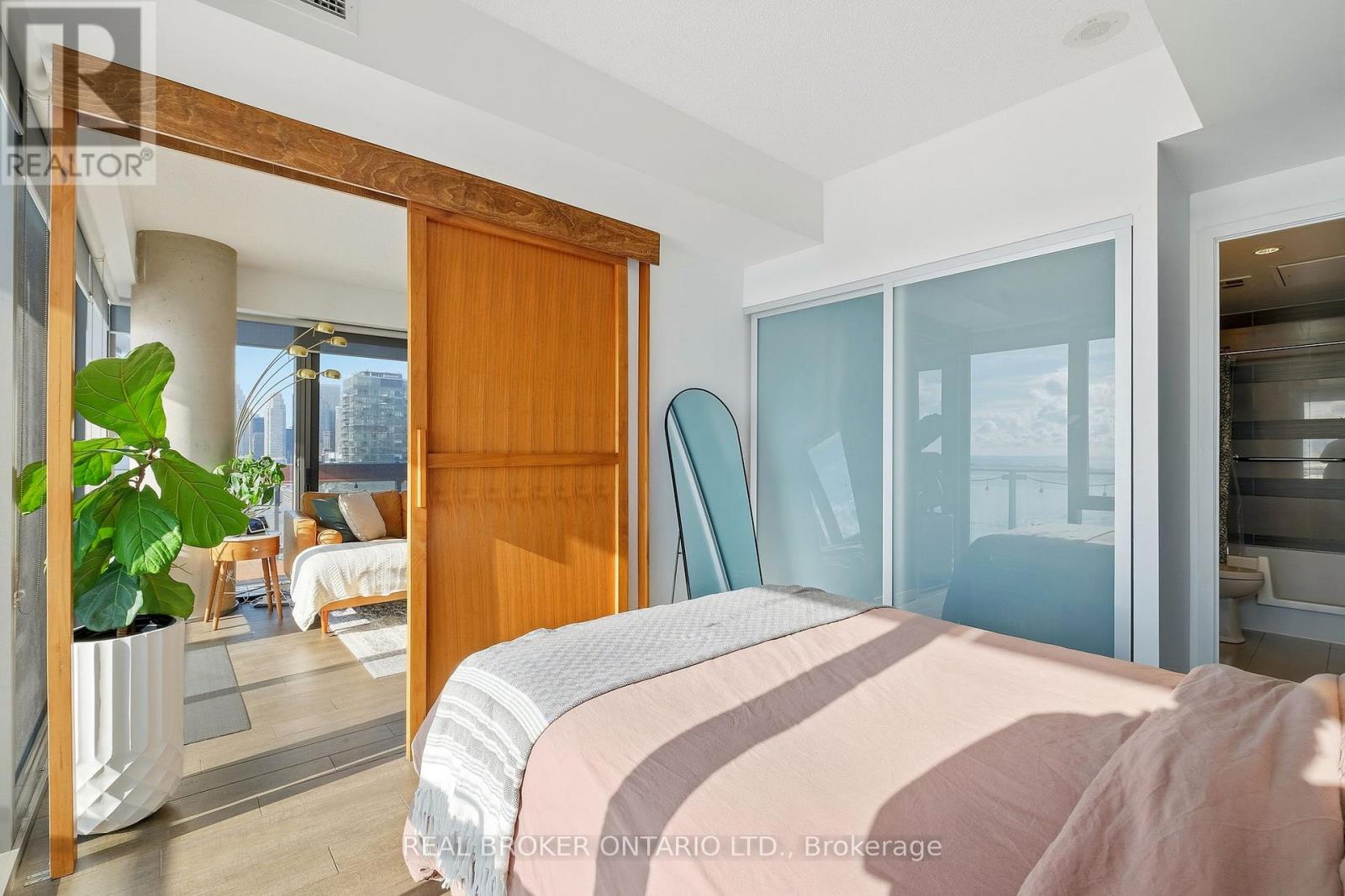 2410 - 390 Cherry Street, Toronto, Ontario  M5A 3L7 - Photo 22 - C12743186