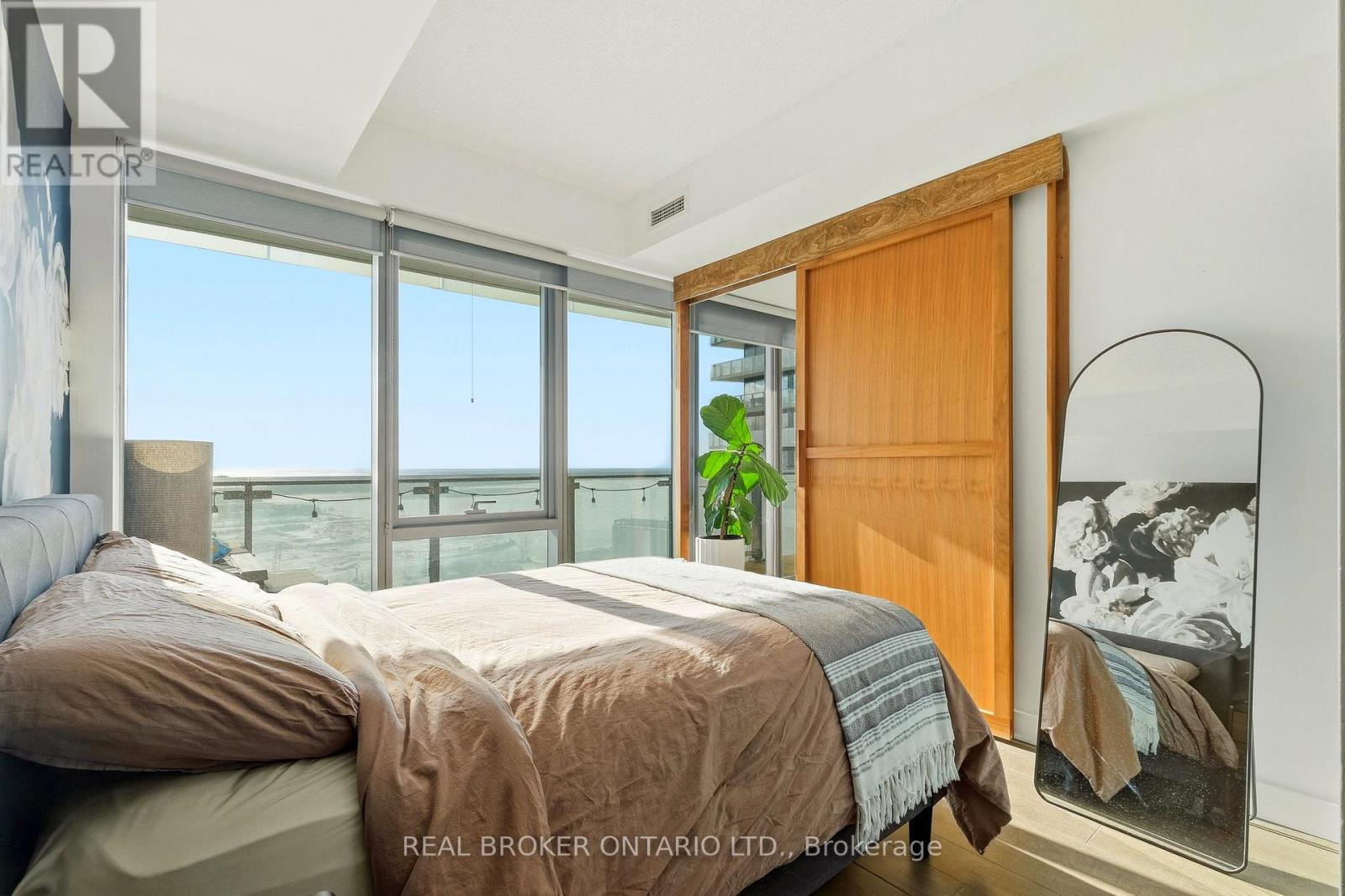 2410 - 390 Cherry Street, Toronto, Ontario  M5A 3L7 - Photo 23 - C12743186