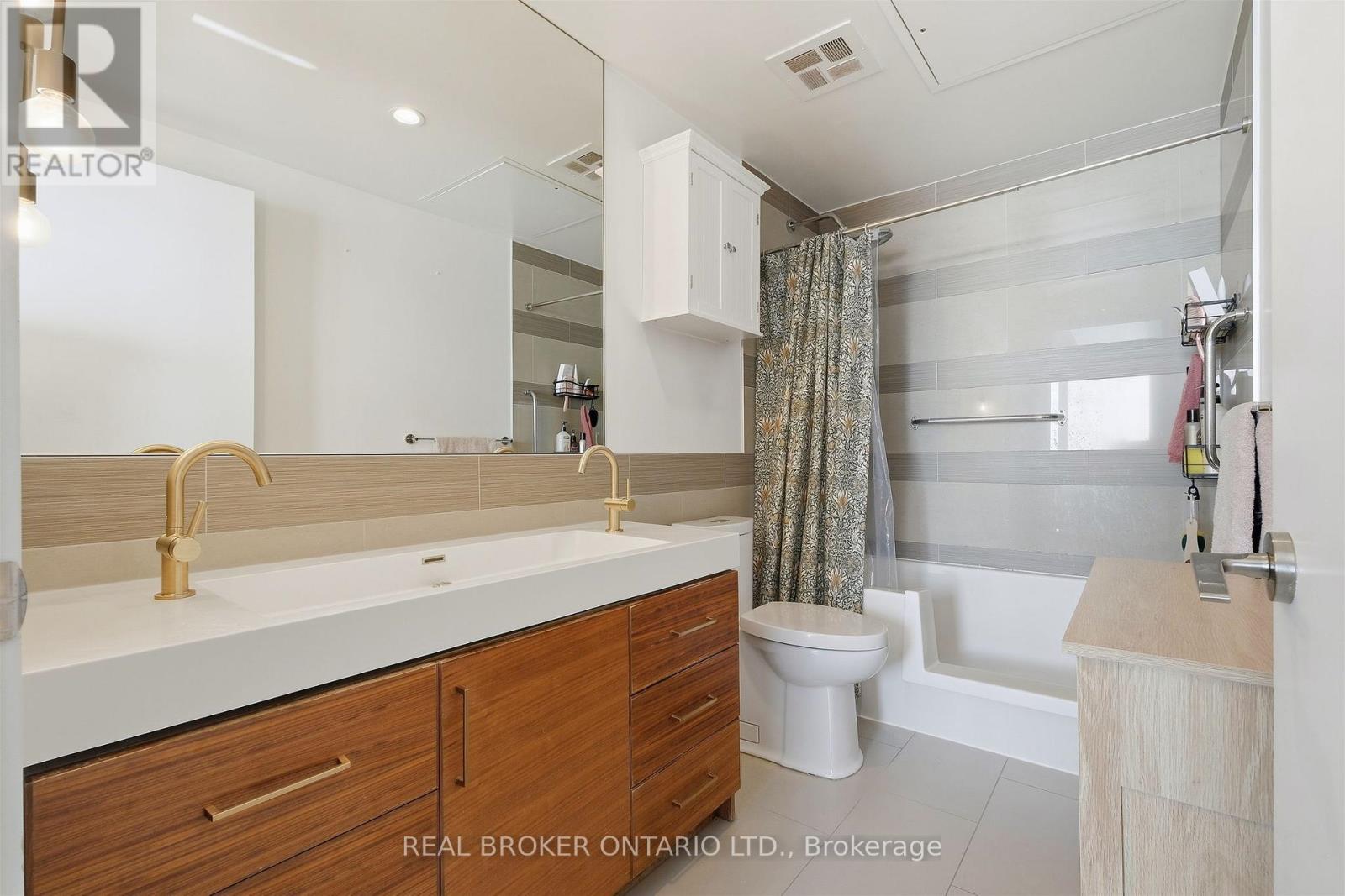 2410 - 390 Cherry Street, Toronto, Ontario  M5A 3L7 - Photo 24 - C12743186