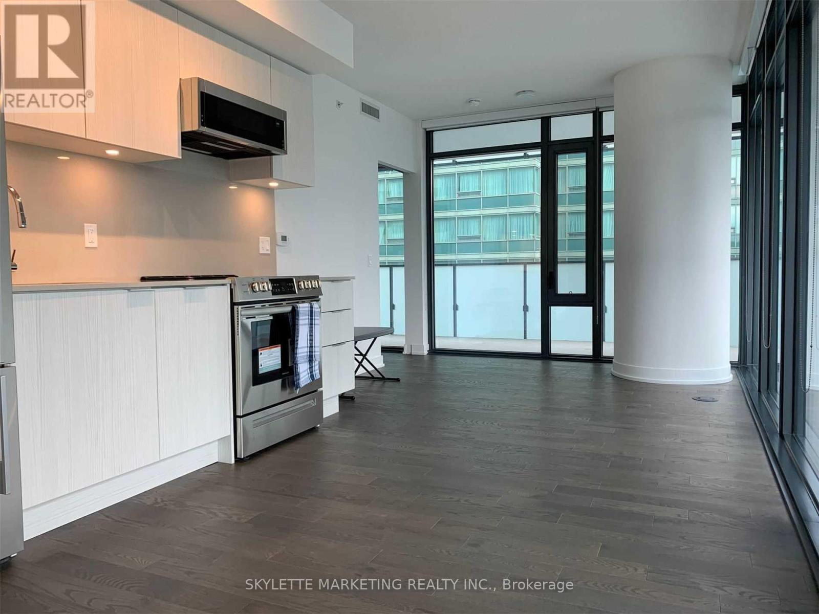 812 - 25 Richmond Street E, Toronto, Ontario  M5C 0A6 - Photo 2 - C12743220