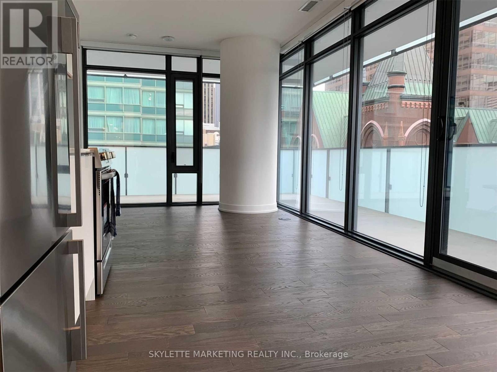 812 - 25 Richmond Street E, Toronto, Ontario  M5C 0A6 - Photo 3 - C12743220