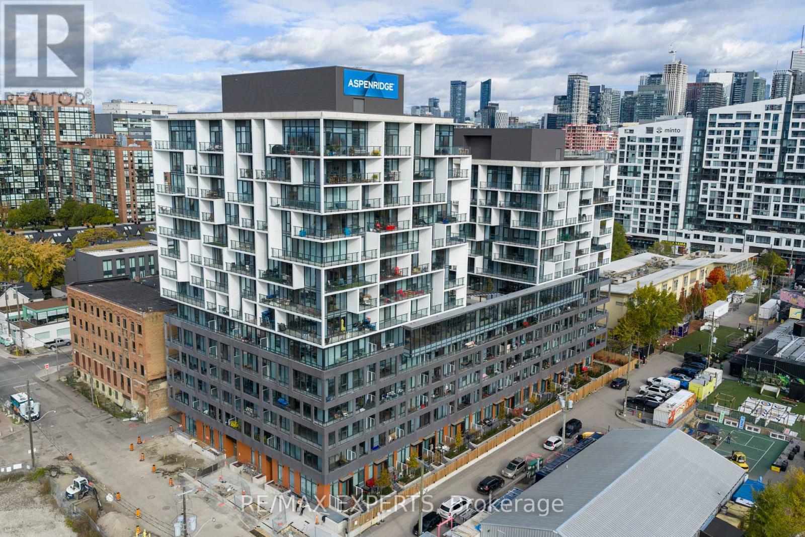 818 - 9 Tecumseth Street E, Toronto, Ontario  M5V 0S5 - Photo 2 - C12743230