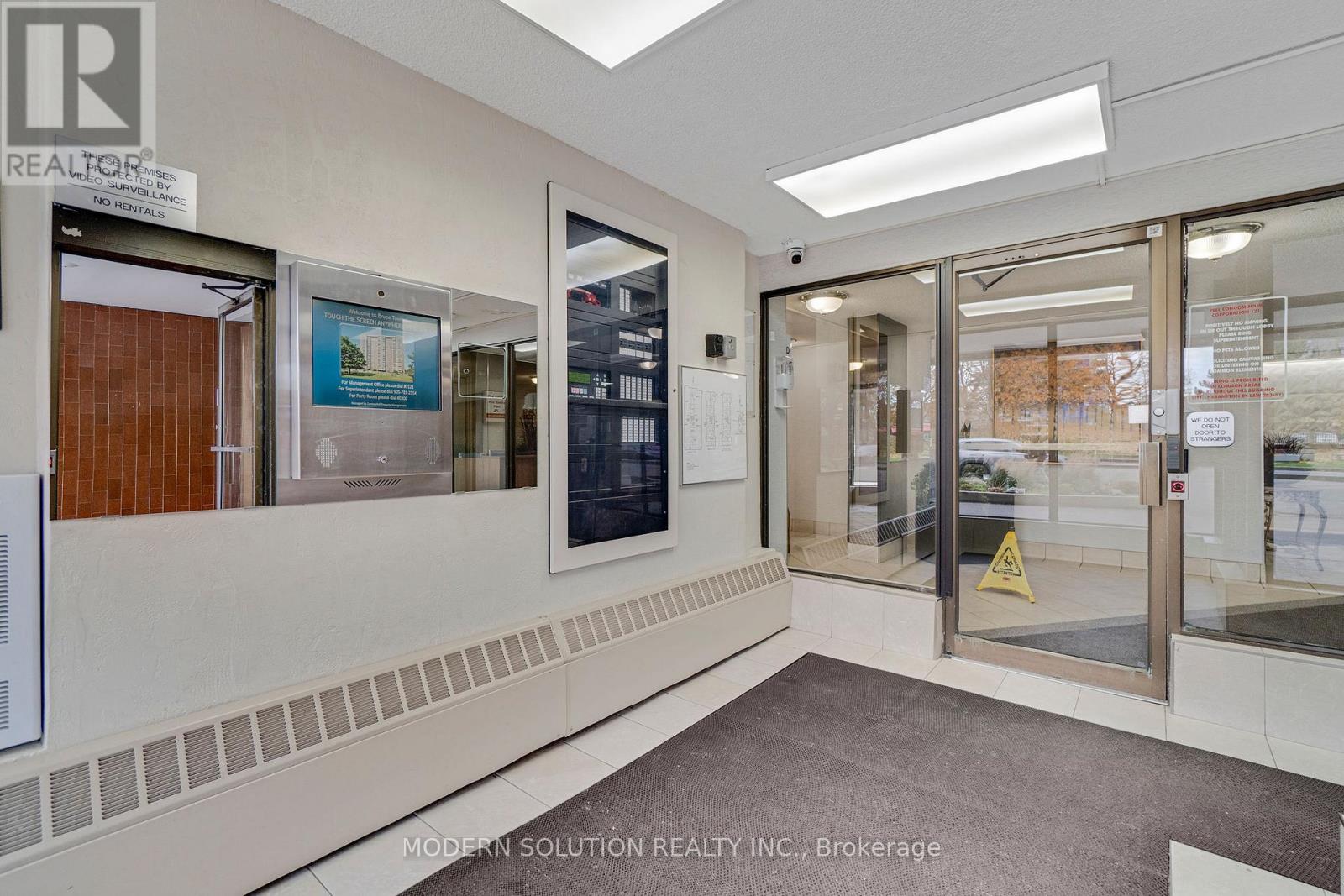 1604 - 18 Knightsbridge Road, Brampton, Ontario  L6T 3X5 - Photo 7 - W12544182