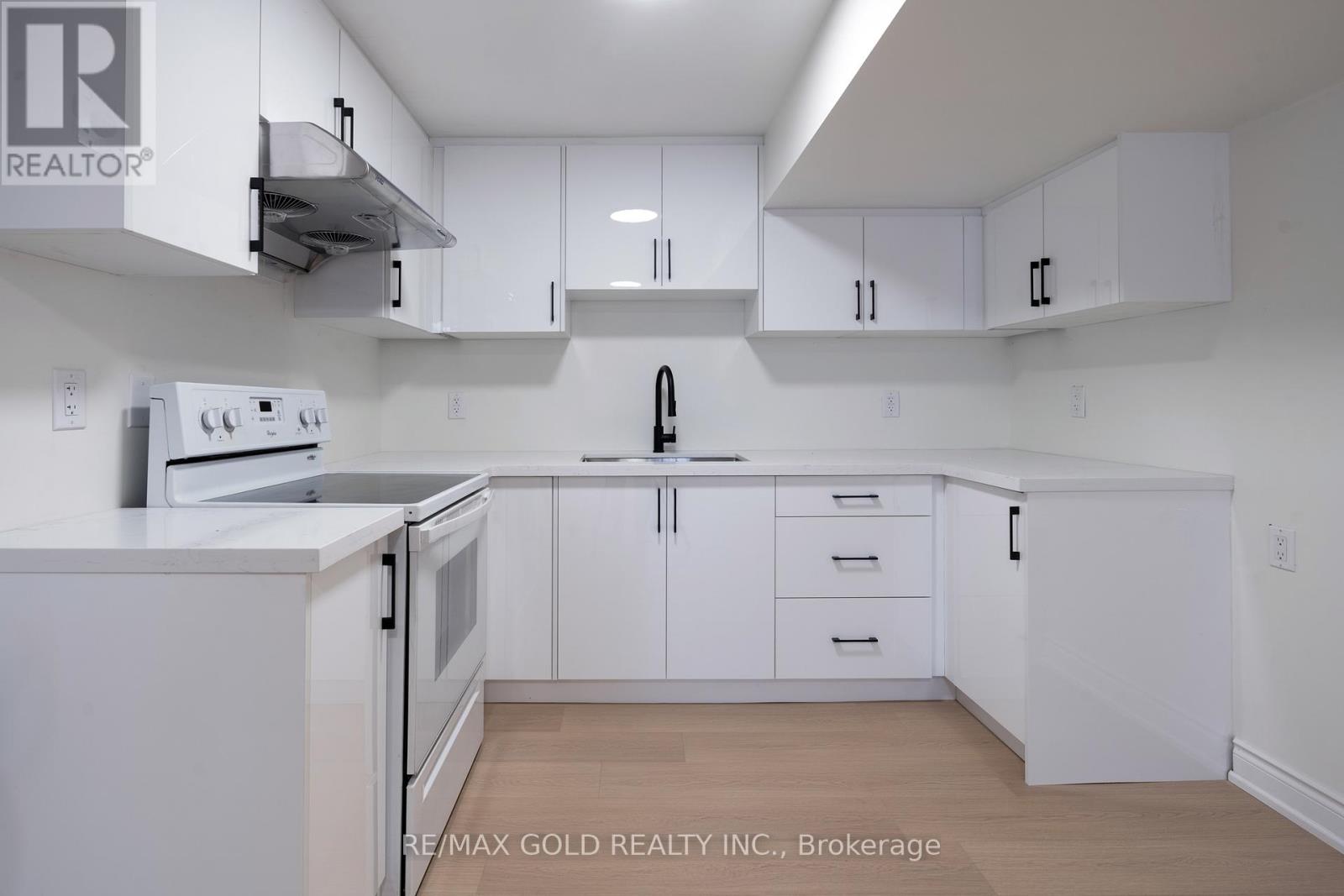 1138 Sawgrass Crescent, Mississauga, Ontario  L5C 3V4 - Photo 44 - W12739916